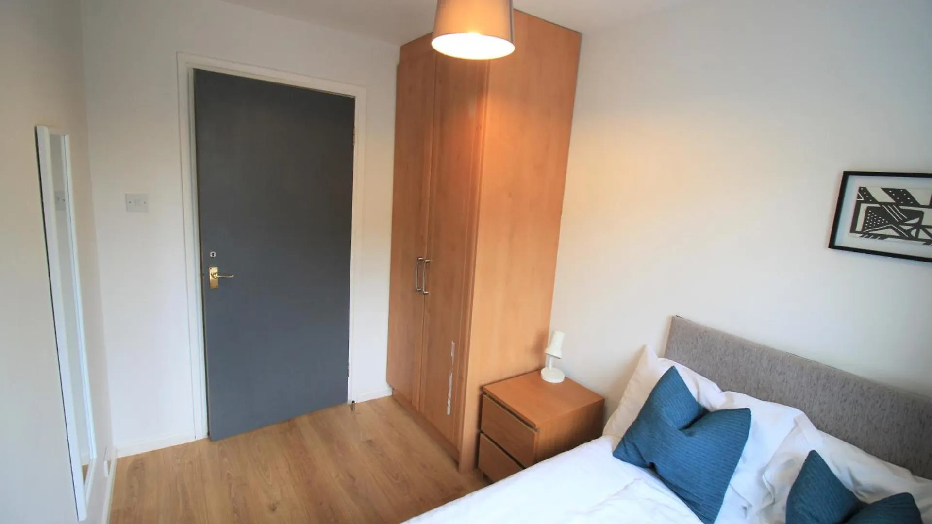 Hamilton House -3 Bed Close To Town, Drive Parking, 2 Toilets 泰恩河畔纽卡斯尔 0*,  英国
