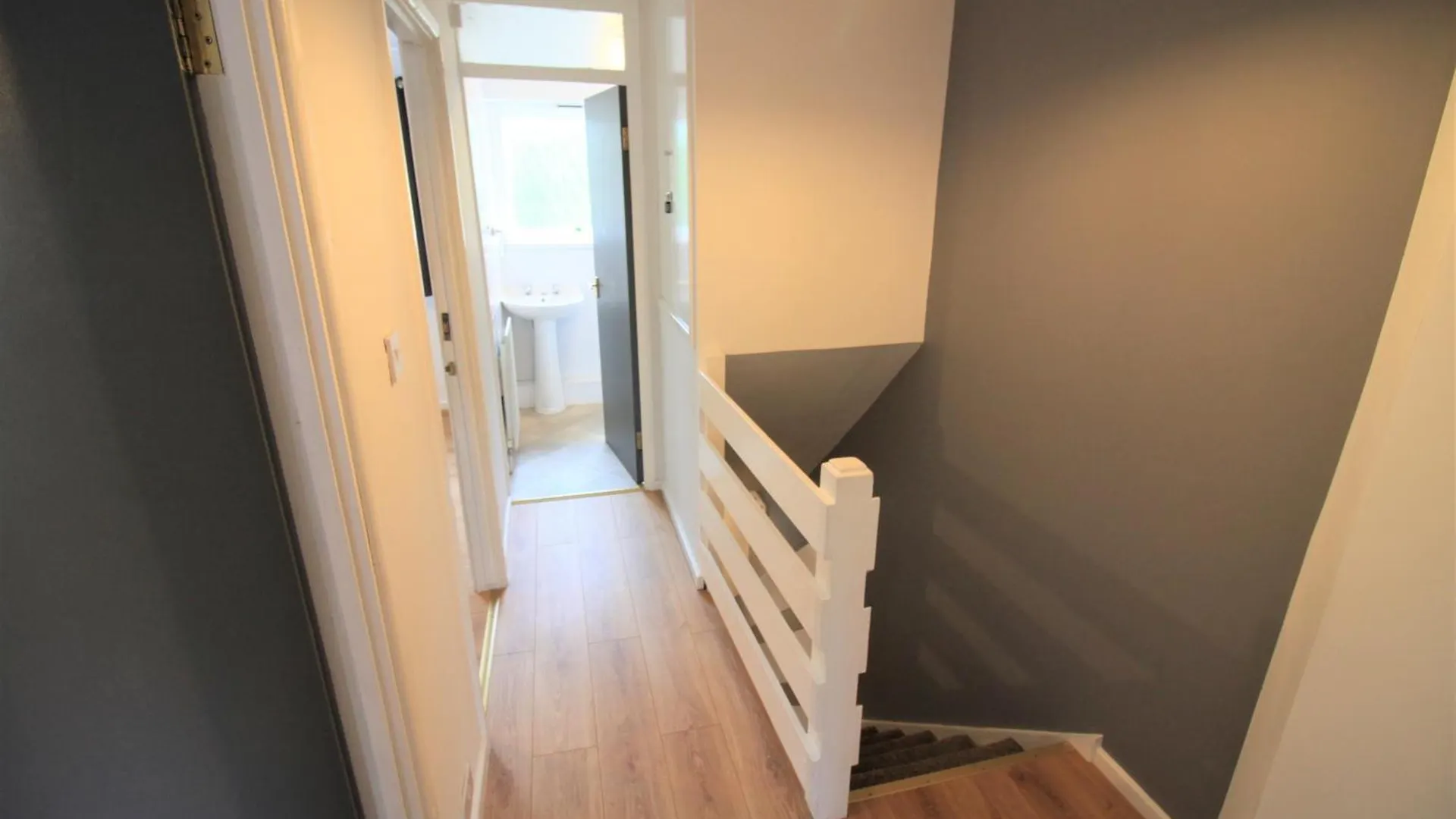 Hamilton House -3 Bed Close To Town, Drive Parking, 2 Toilets Newcastle upon Tyne 0*,