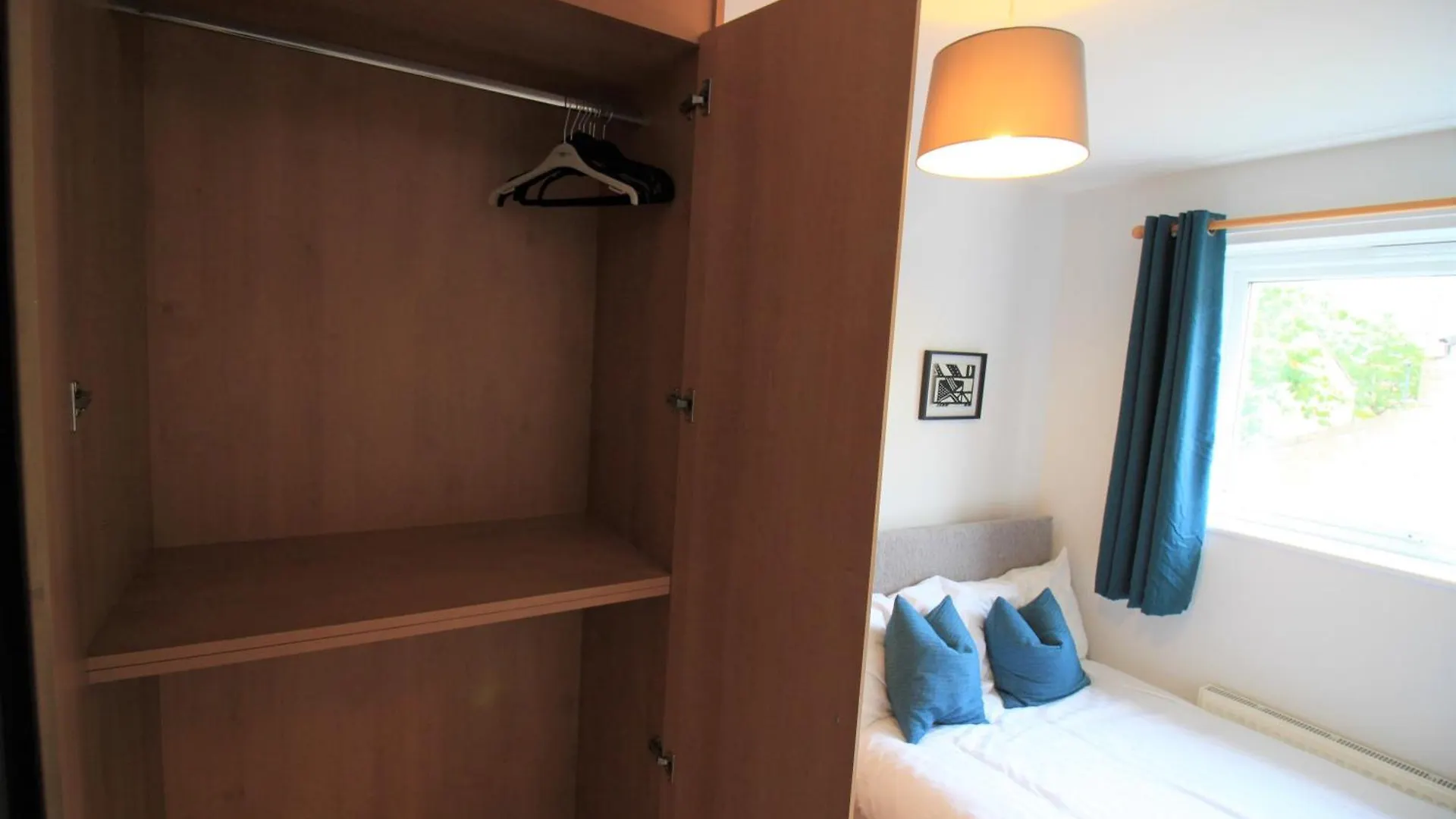 Holiday home Hamilton House -3 Bed Close To Town, Drive Parking, 2 Toilets Newcastle upon Tyne United Kingdom